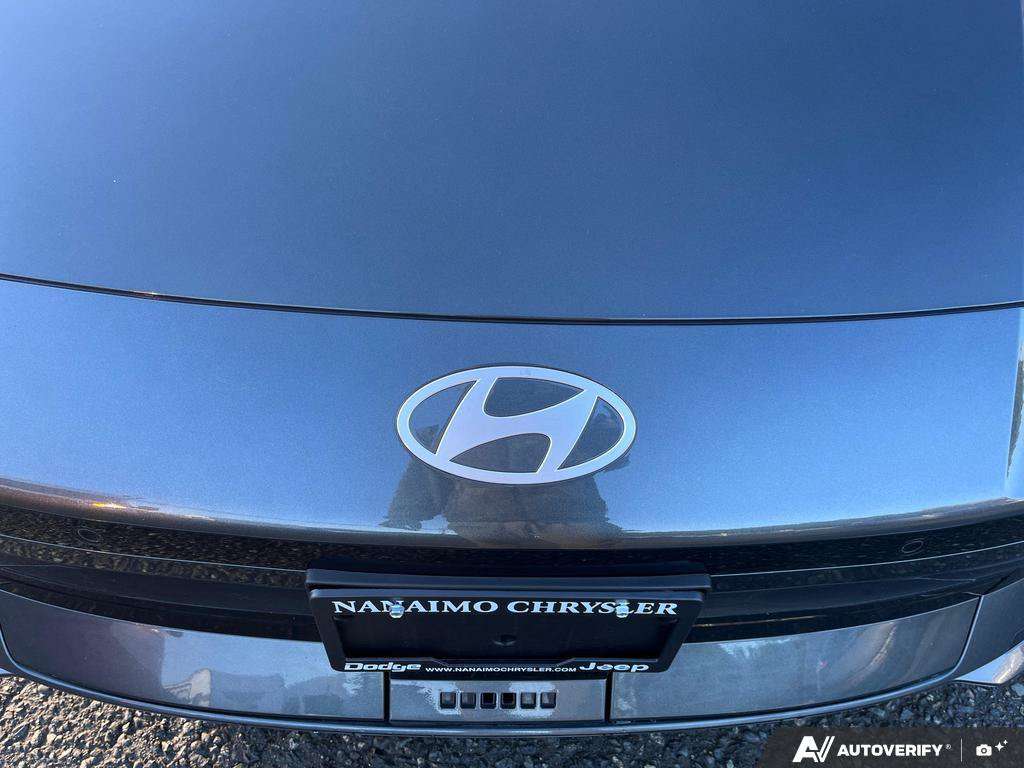 2023 Hyundai IONIQ 6 — photo 9 of 25