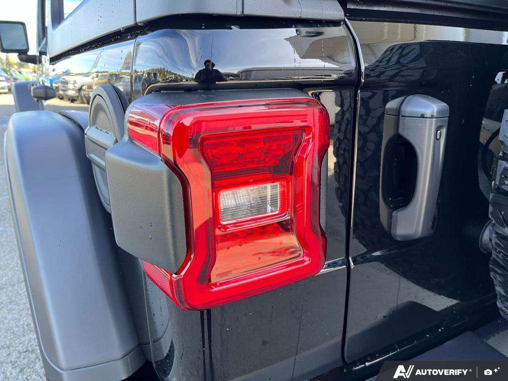 2026 Jeep Wrangler — photo 11 of 25