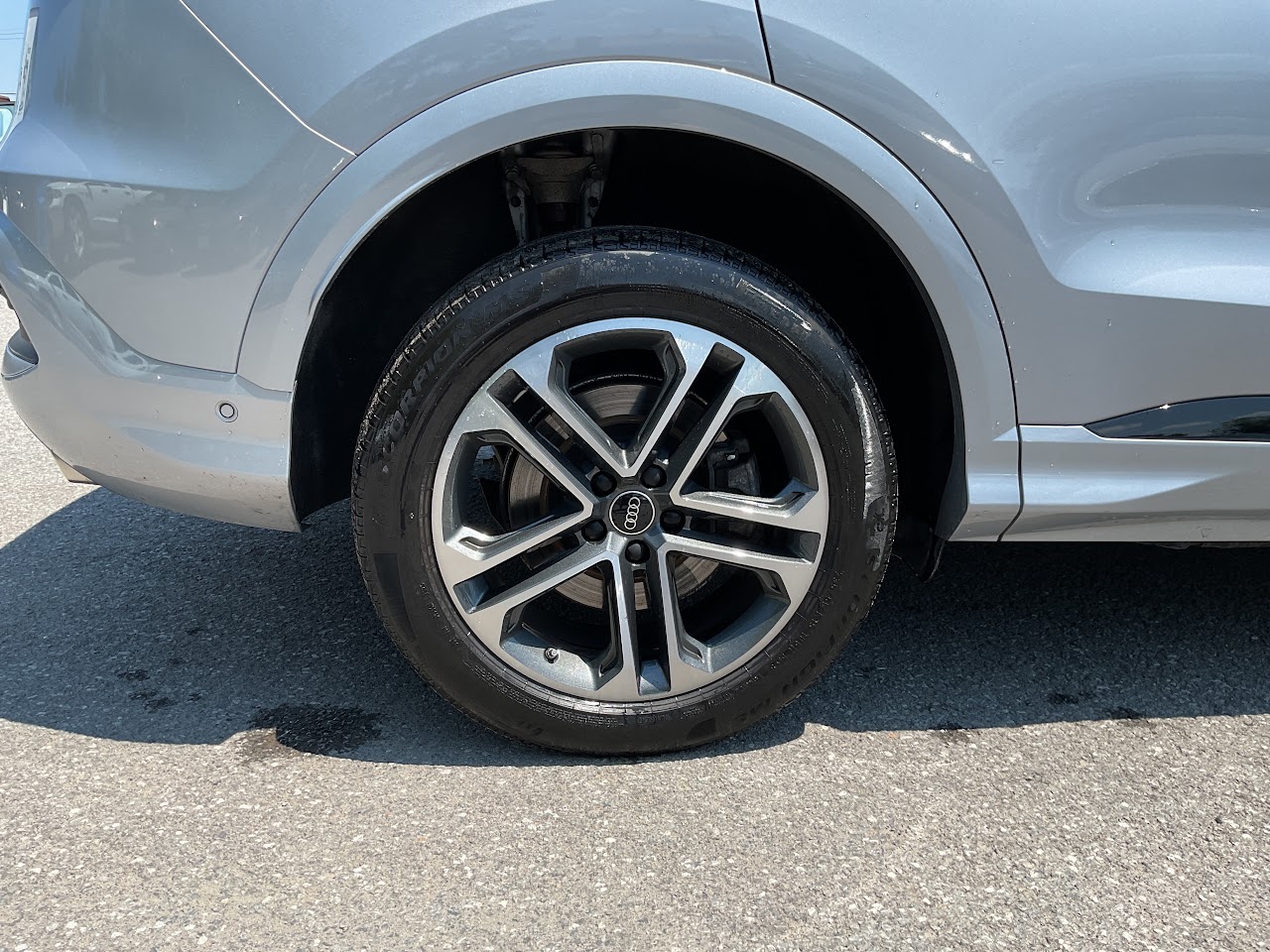 2025 Audi Q5 — photo 12 of 33