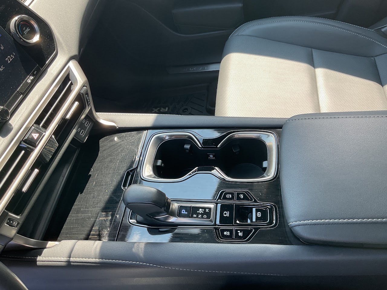 2023 Lexus RX — photo 29 de 34