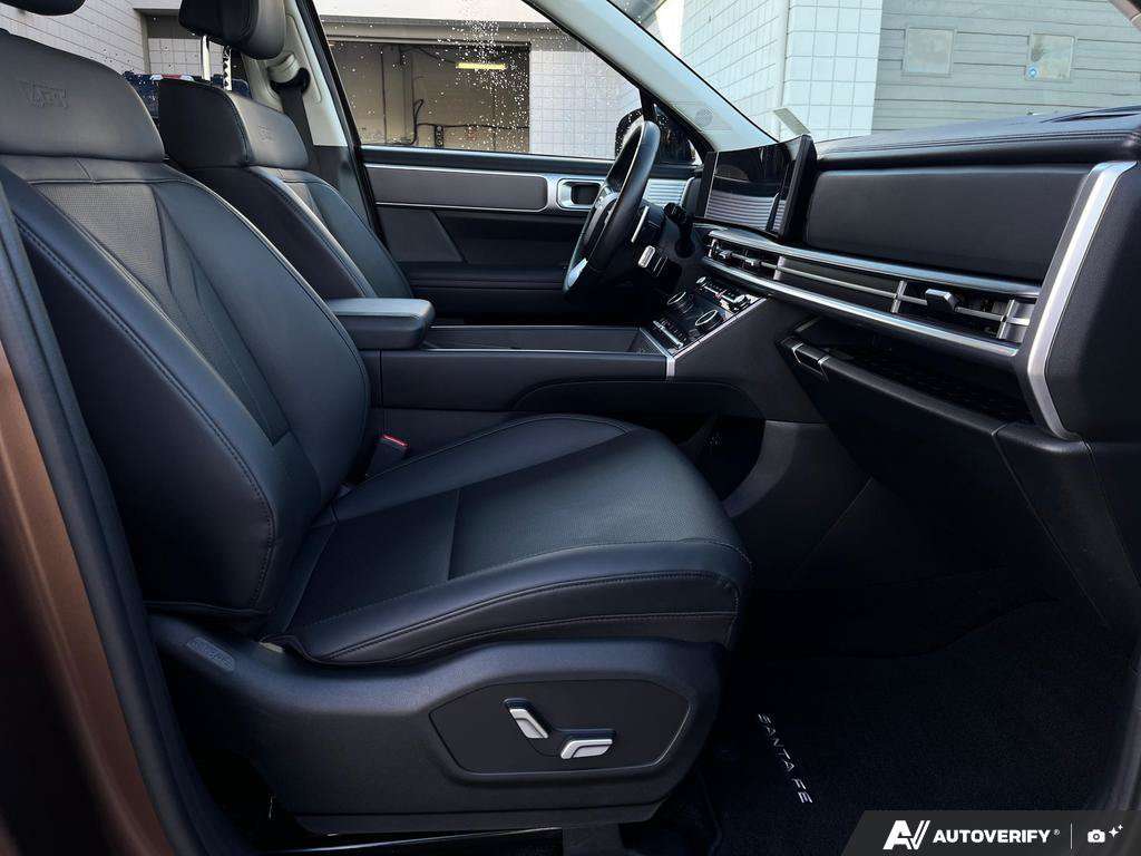 2025 Hyundai Santa Fe — photo 22 of 25
