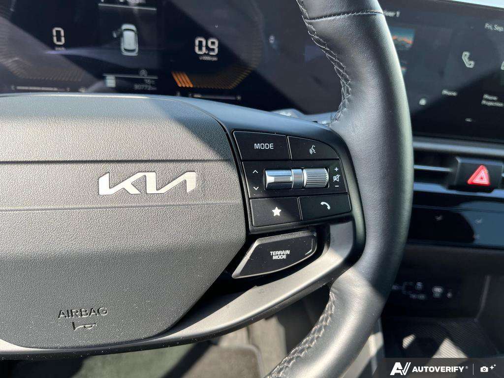2026 Kia Sportage — photo 16 of 25