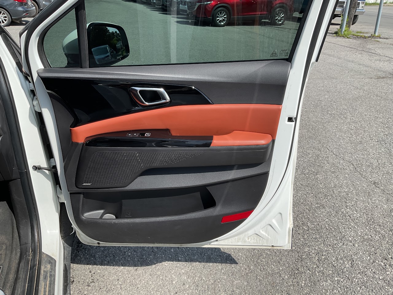 2024 Kia Carnival — photo 31 of 34