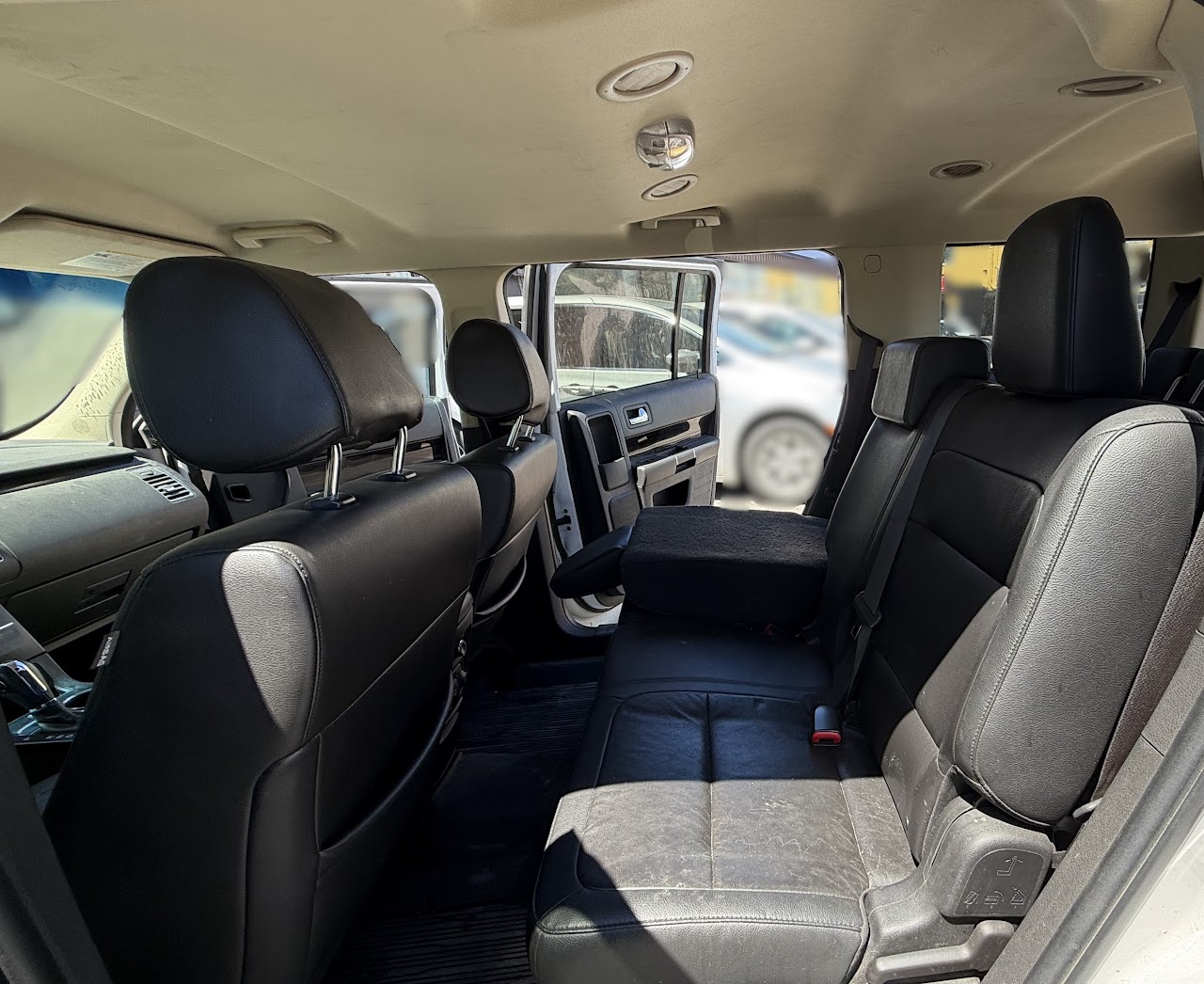 2018 Ford Flex — photo 32 of 48
