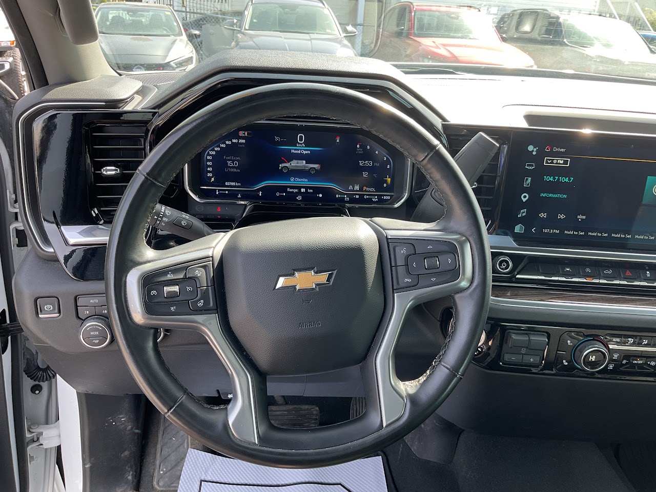 2025 Chevrolet Silverado 1500 — photo 32 of 33