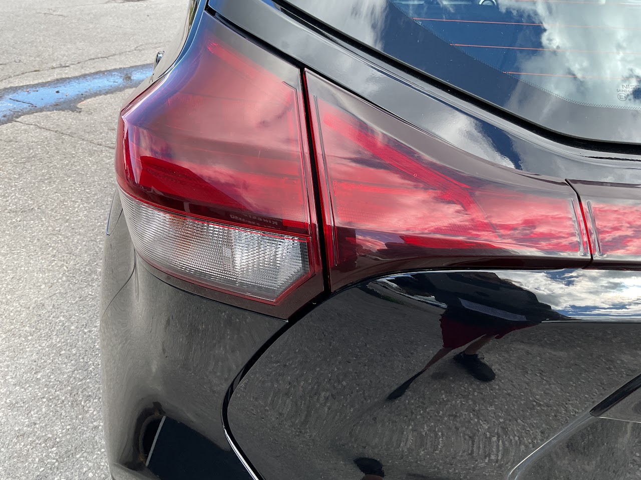 2025 Nissan Kicks Play — photo 14 of 34