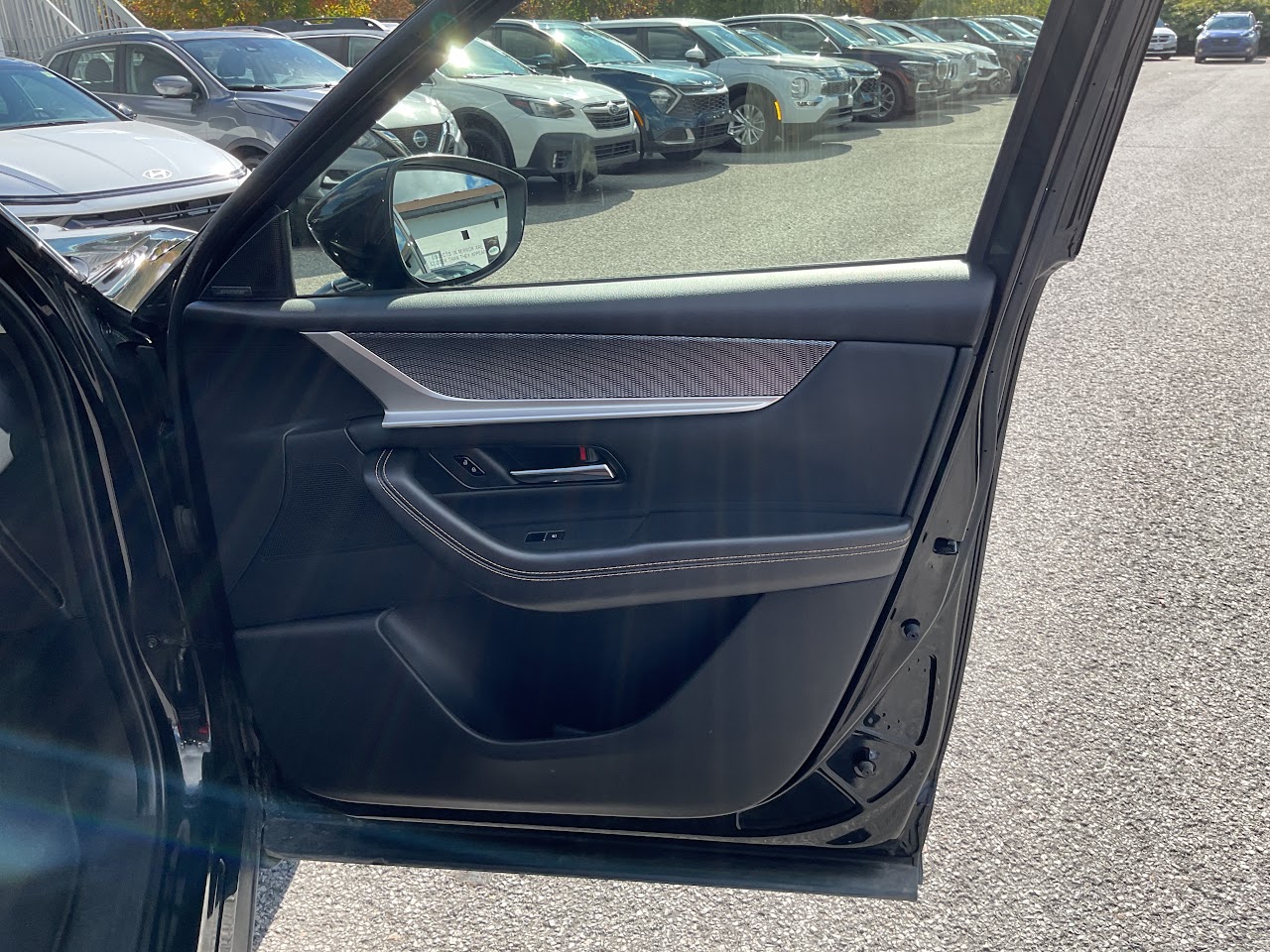 2025 Mazda CX-70 — photo 21 of 34
