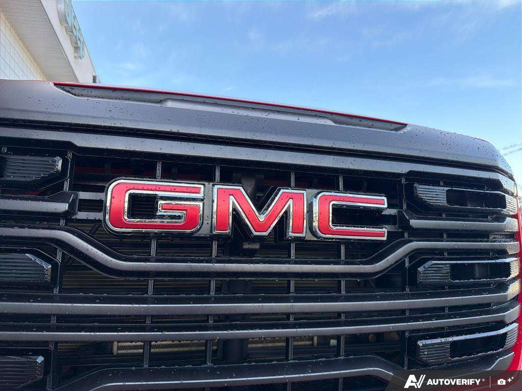 2023 GMC Sierra 1500 — photo 9 of 25