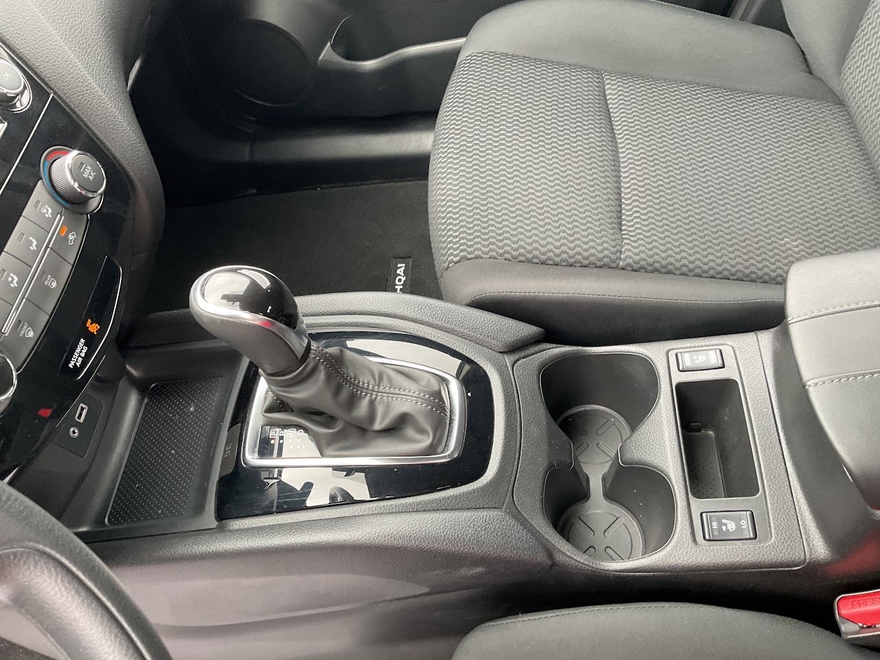 2023 Nissan Qashqai — photo 27 of 33