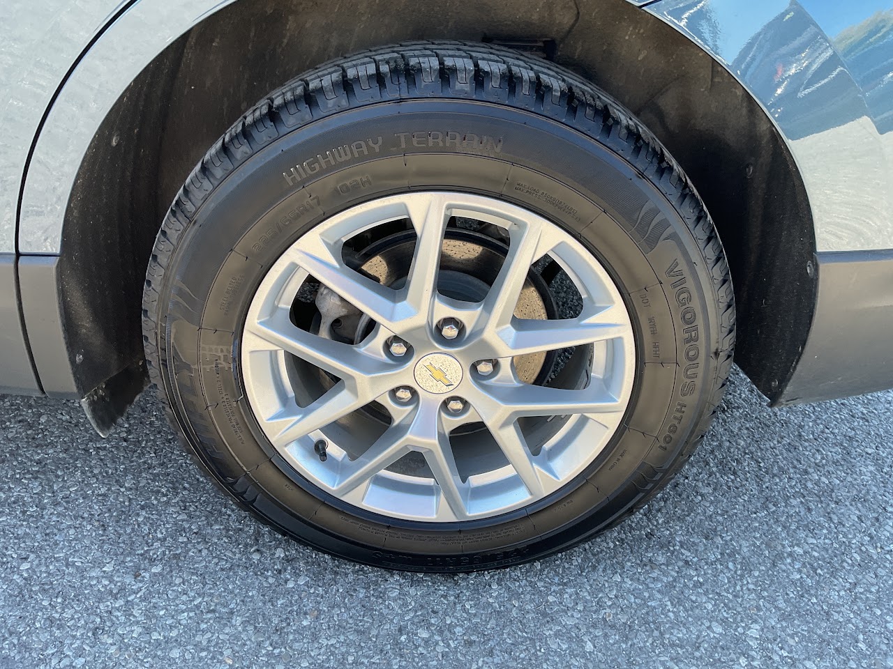 2024 Chevrolet Equinox — photo 14 of 34