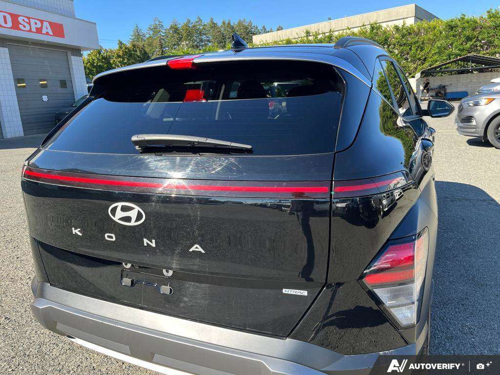 2025 Hyundai Kona — photo 11 of 25