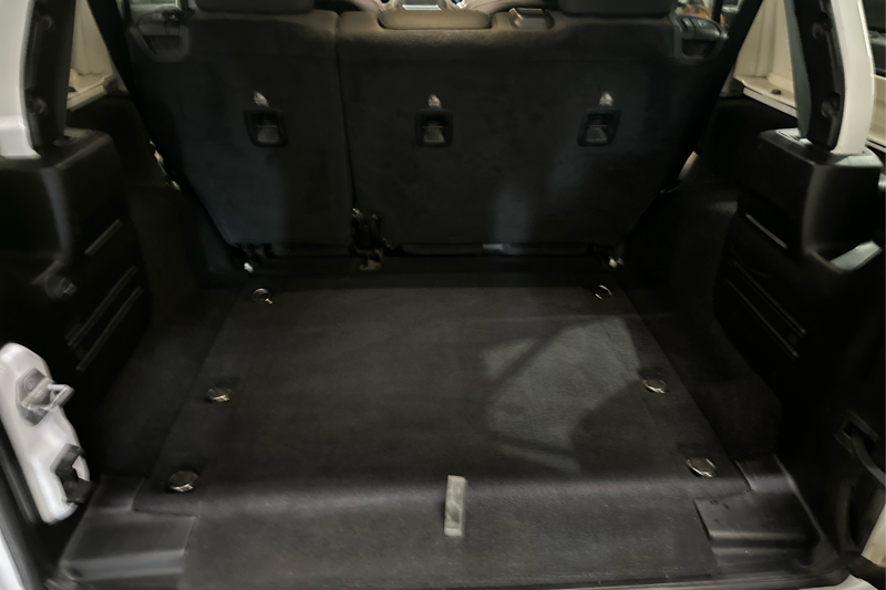 2019 Jeep Wrangler — photo 10 of 26