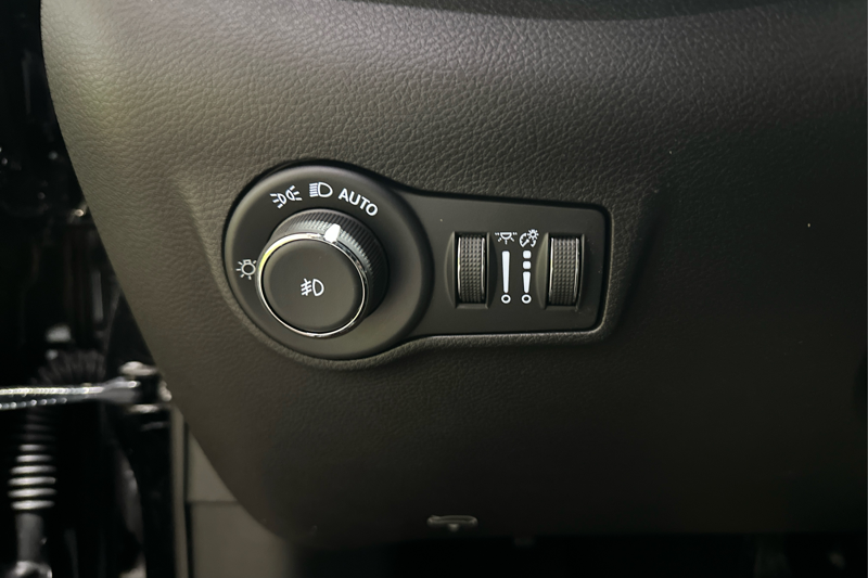 2026 Jeep Compass — photo 17 de 29