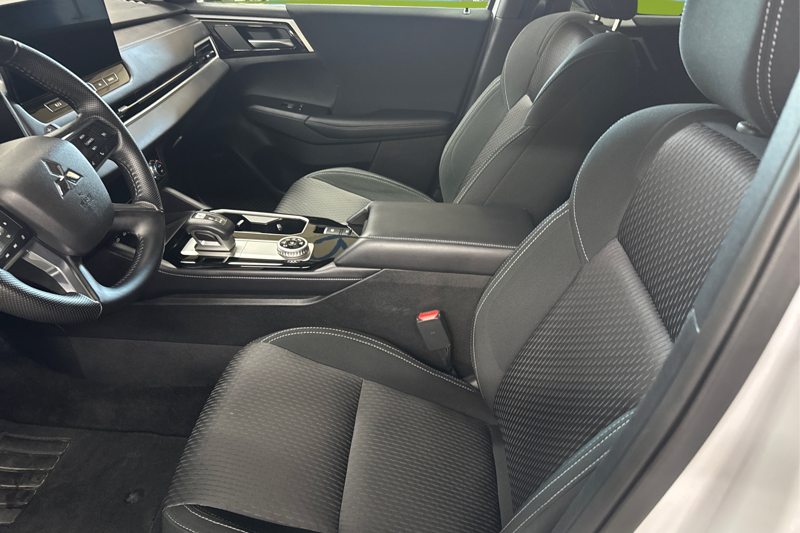 2026 Mitsubishi Outlander — photo 10 de 33