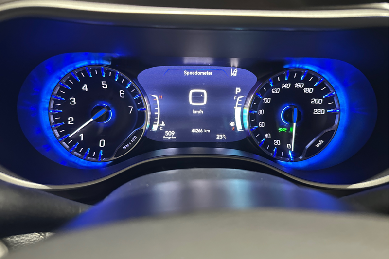 2025 Chrysler Pacifica — photo 14 de 27