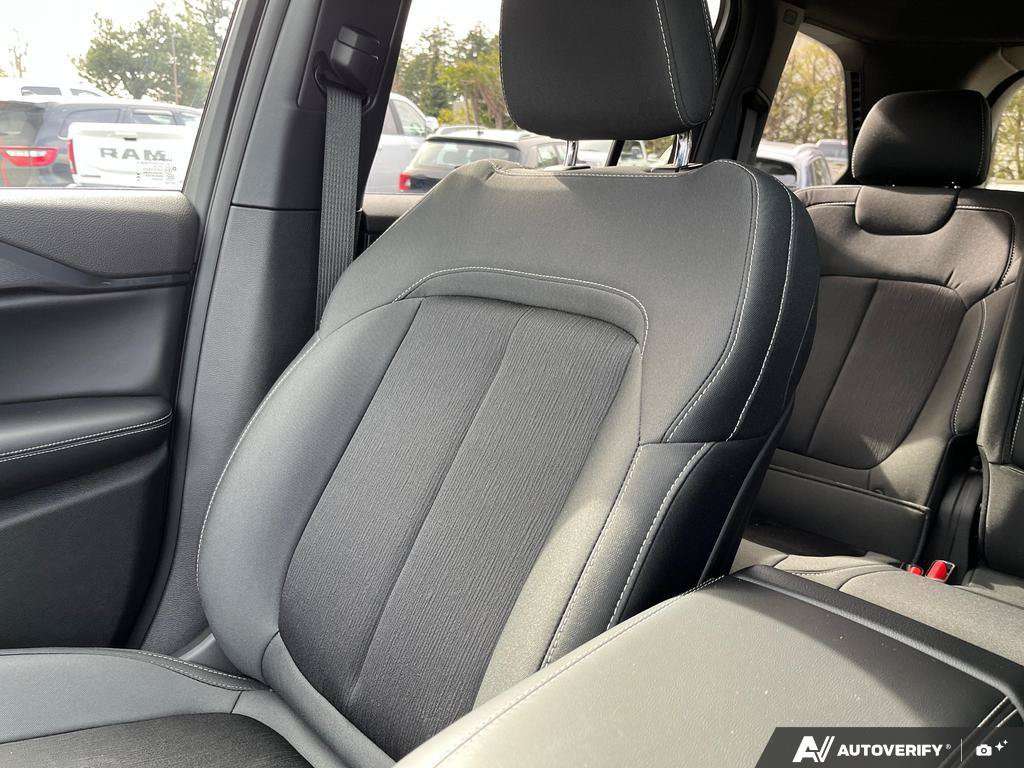 2026 Jeep Grand Cherokee — photo 20 of 25