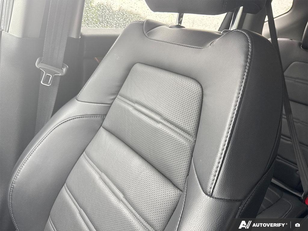 2017 Honda CR-V — photo 21 of 25