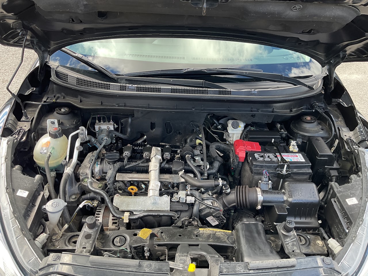2025 Nissan Kicks Play — photo 29 of 34