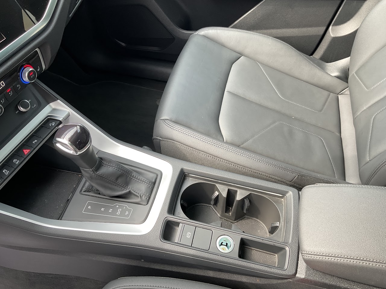 2025 Audi Q3 — photo 29 de 34