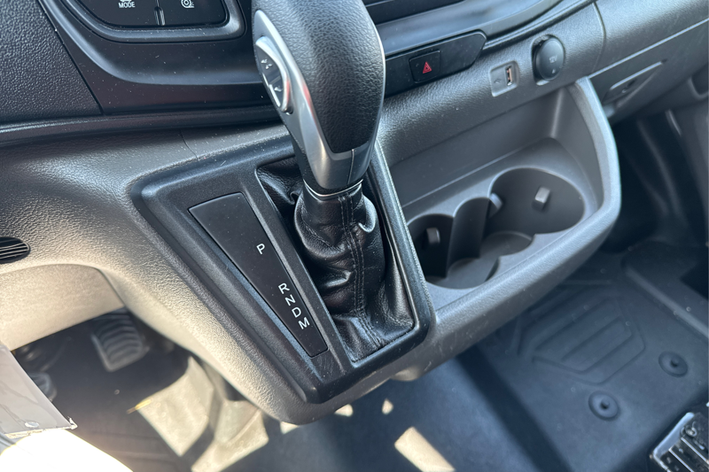 2025 Ford Transit Cargo Van — photo 25 de 27