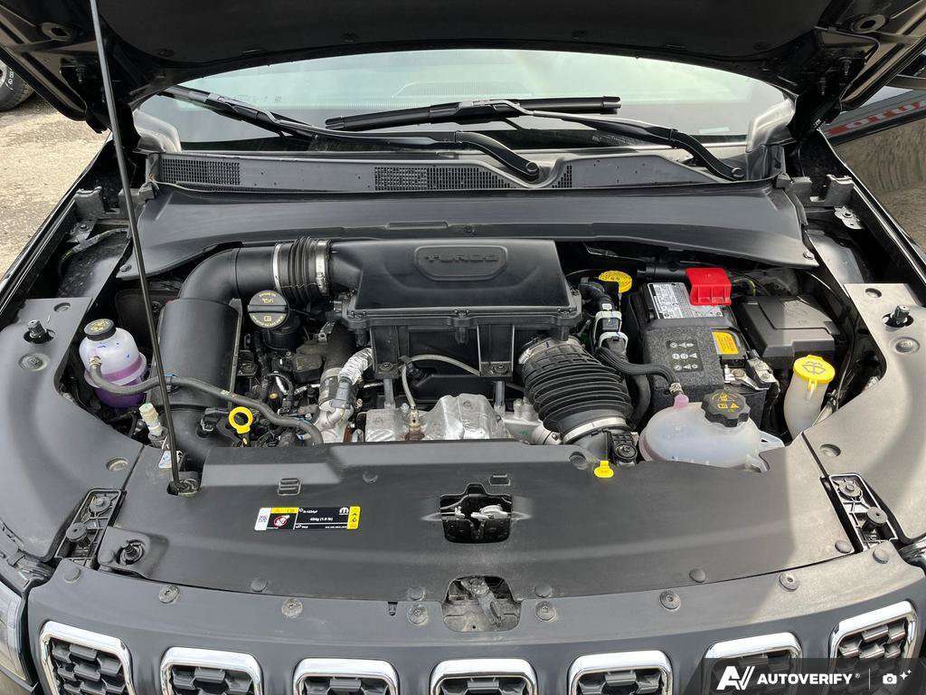 2025 Jeep Compass — photo 11 of 25