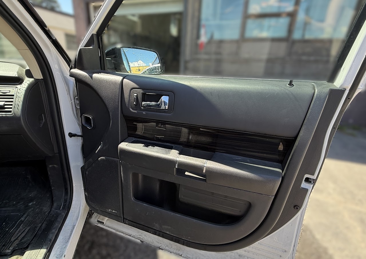 2018 Ford Flex — photo 27 of 48