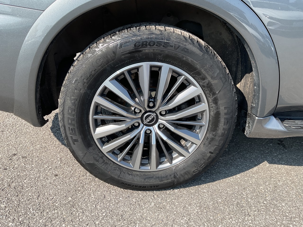 2024 Nissan Armada — photo 13 of 34