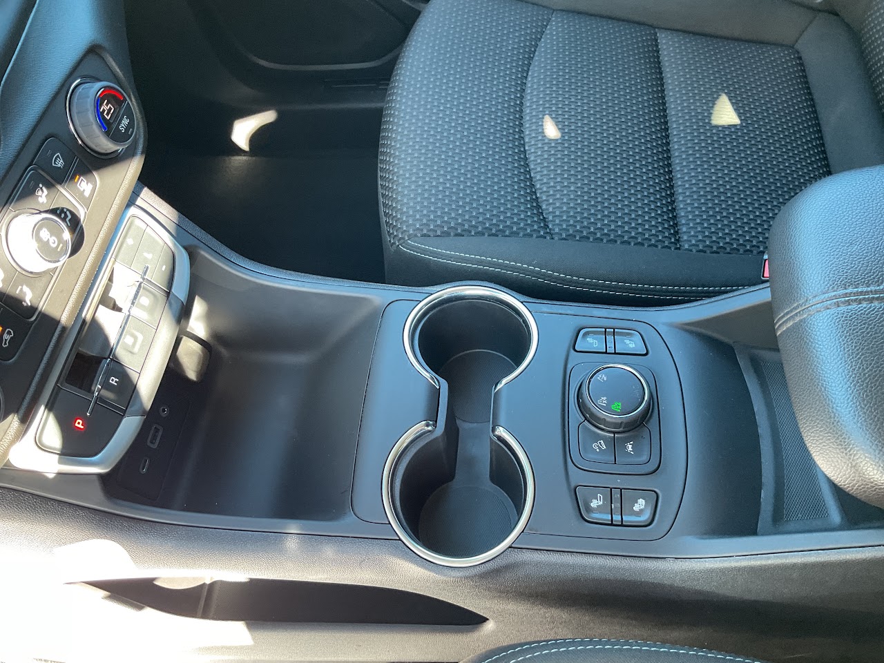 2024 GMC Terrain — photo 29 of 34