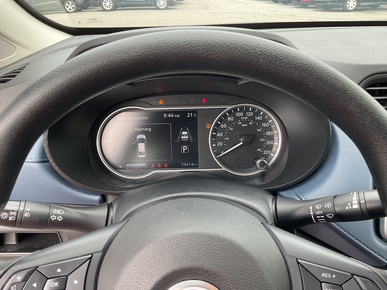 2025 Nissan Versa — photo 27 of 33