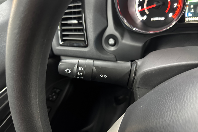 2026 Mitsubishi RVR — photo 15 of 32