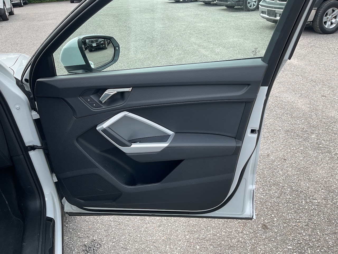 2025 Audi Q3 — photo 31 of 34