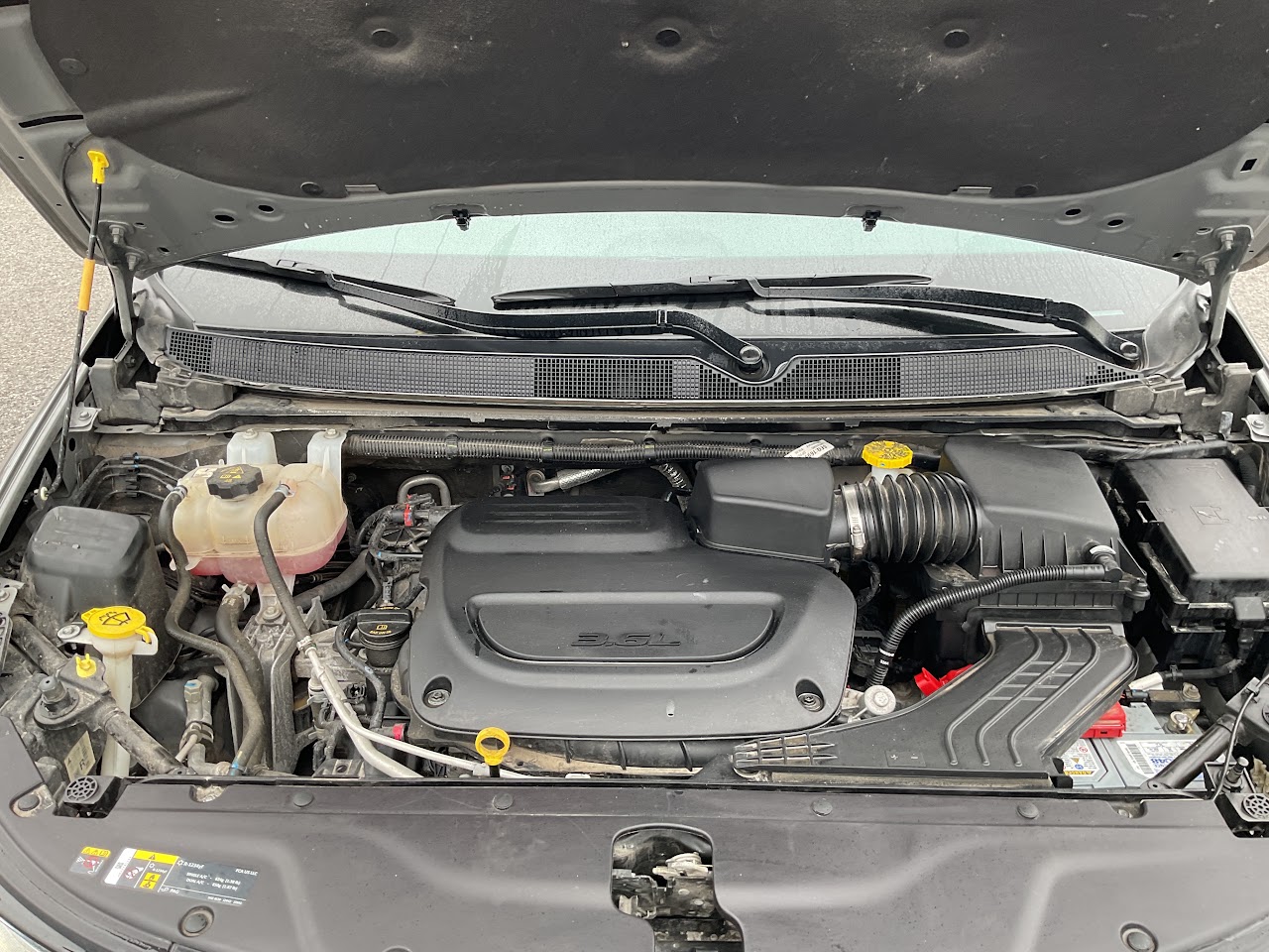 2025 Chrysler Pacifica — photo 22 of 34