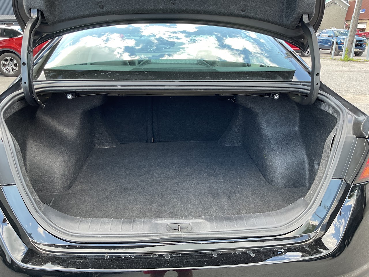 2025 Nissan Altima — photo 34 de 34