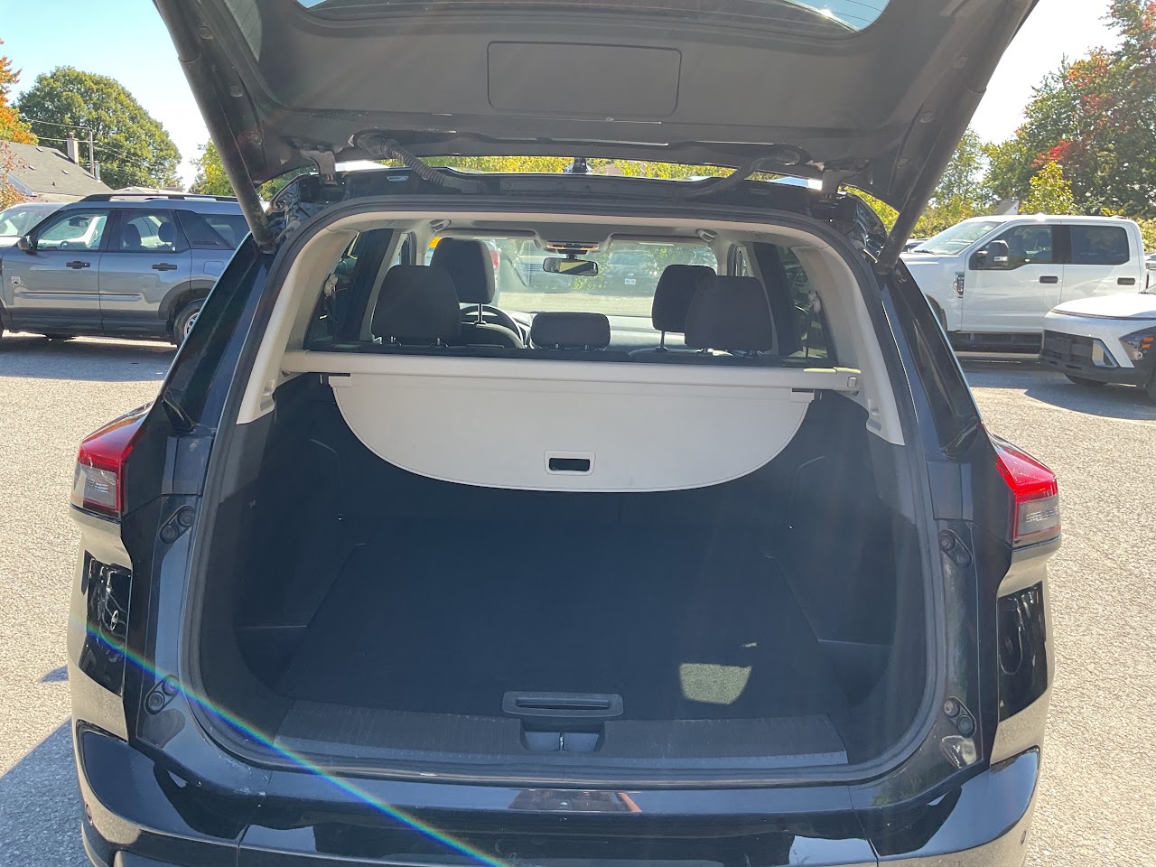 2025 Nissan Rogue — photo 21 of 34