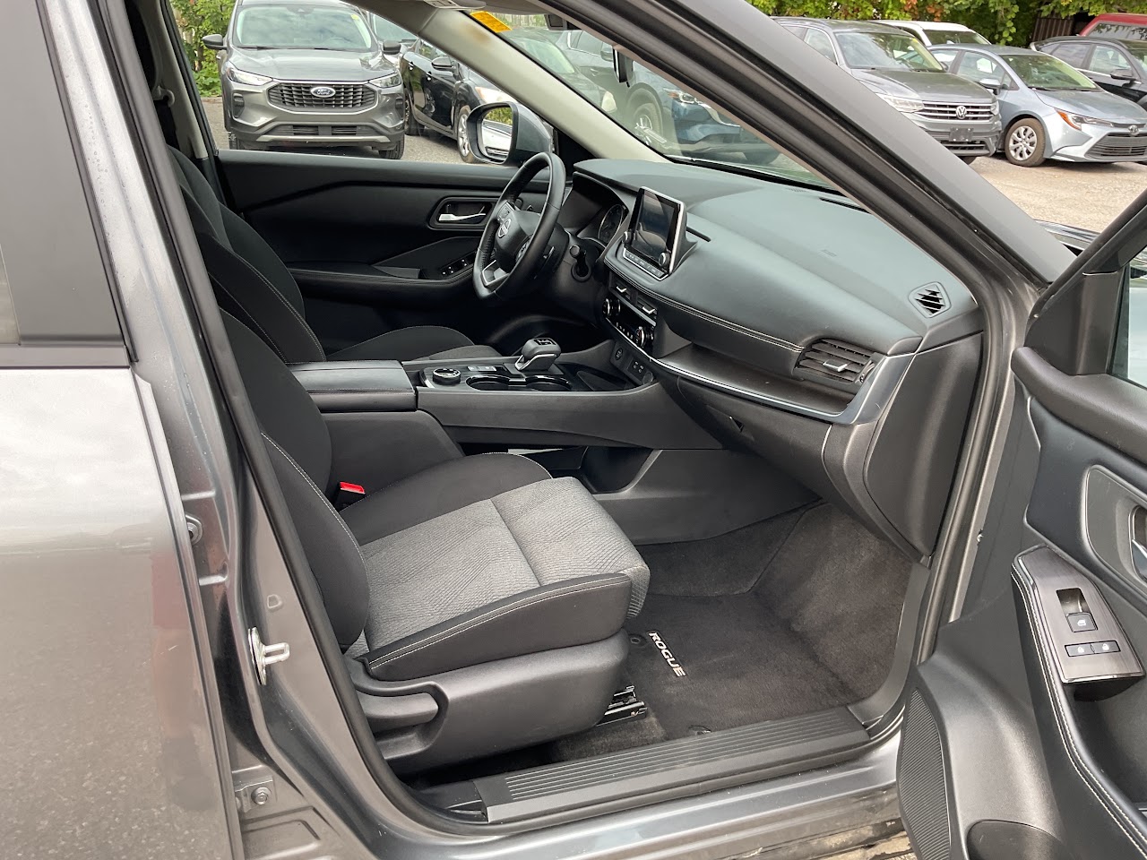 2025 Nissan Rogue — photo 21 de 34