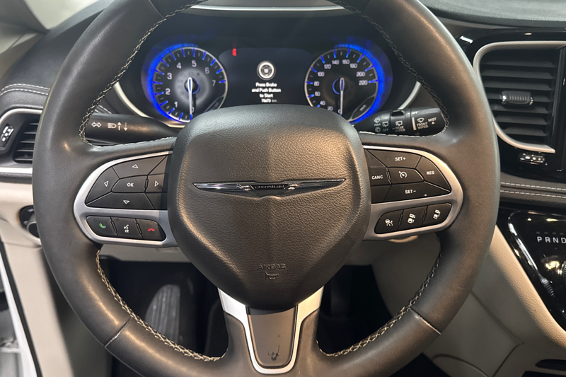2024 Chrysler Pacifica — photo 14 de 34