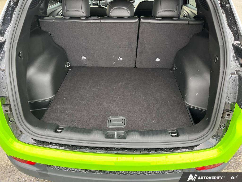 2025 Jeep Compass — photo 12 of 25
