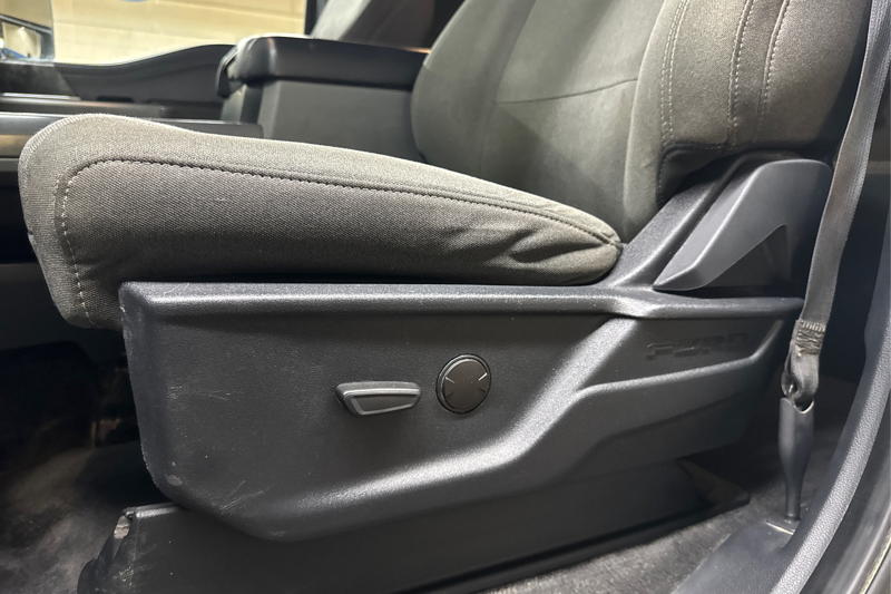 2023 Ford F-250 Super Duty — photo 32 of 34