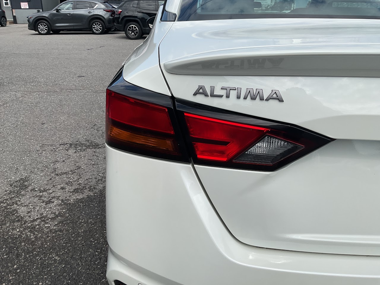 2024 Nissan Altima — photo 15 of 34