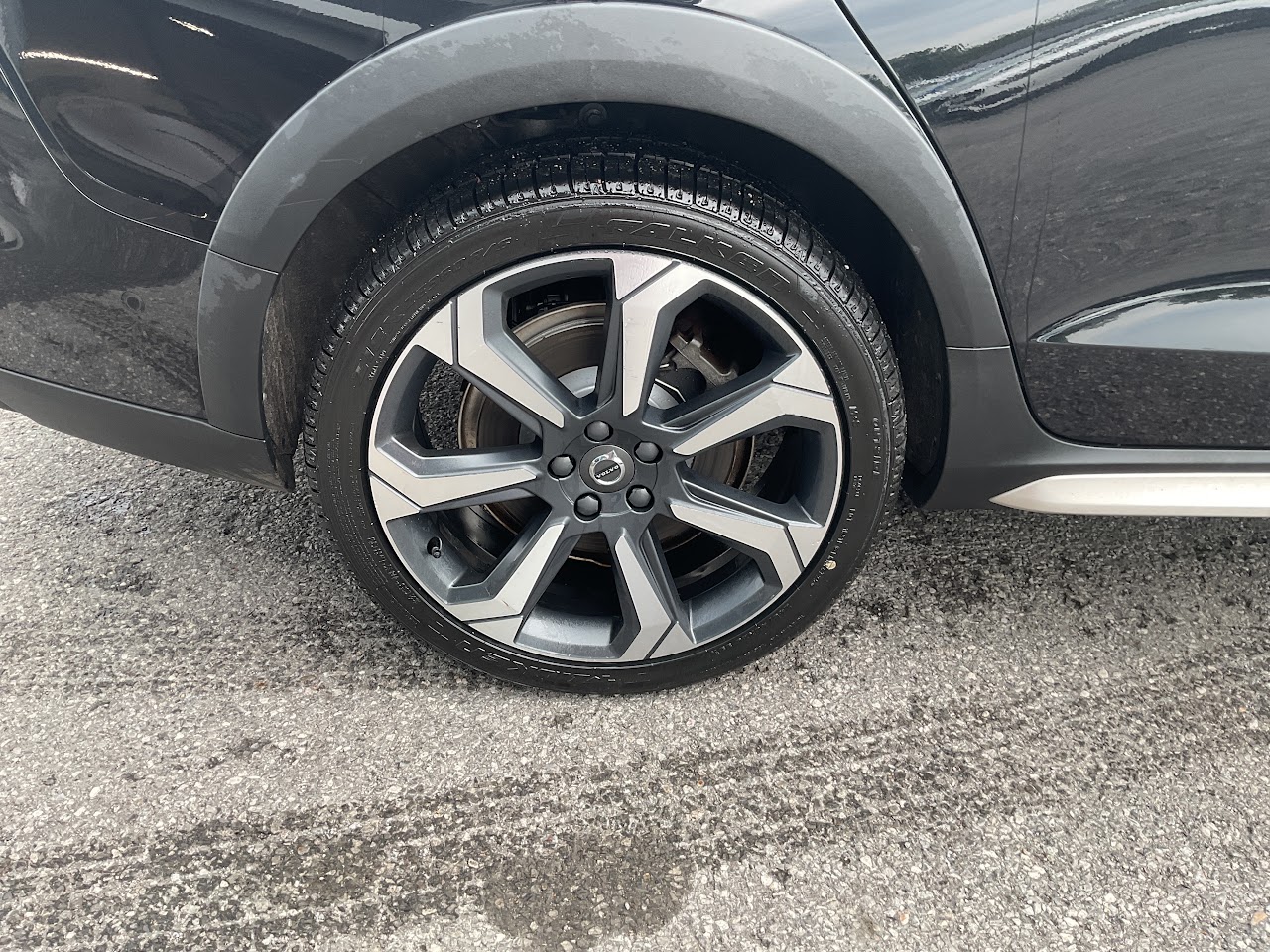 2024 Volvo V60 Cross Country — photo 13 de 34
