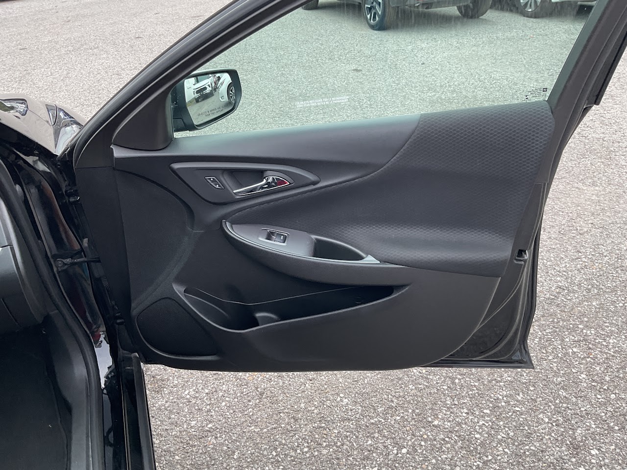 2023 Chevrolet Malibu — photo 31 of 34