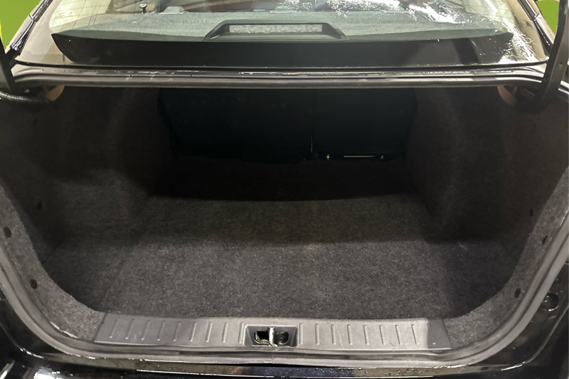 2025 Nissan Versa — photo 10 of 26