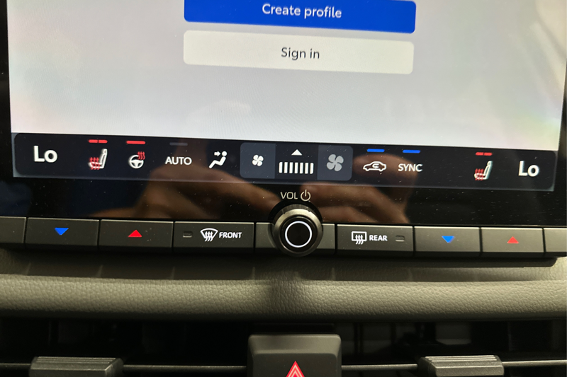 2026 Toyota RAV4 — photo 21 of 28