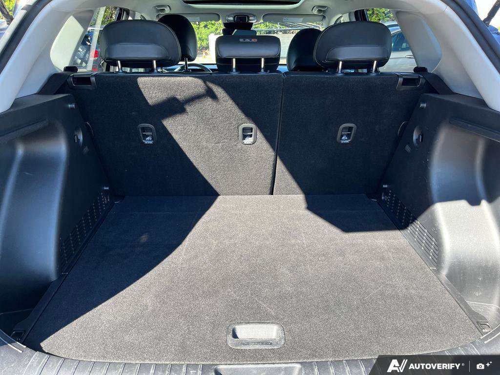 2025 Hyundai Kona — photo 12 of 25