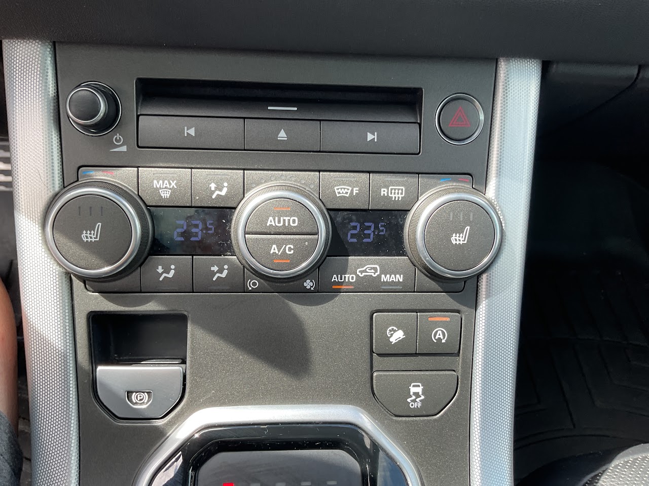 2017 Land Rover Range Rover Evoque — photo 30 of 36