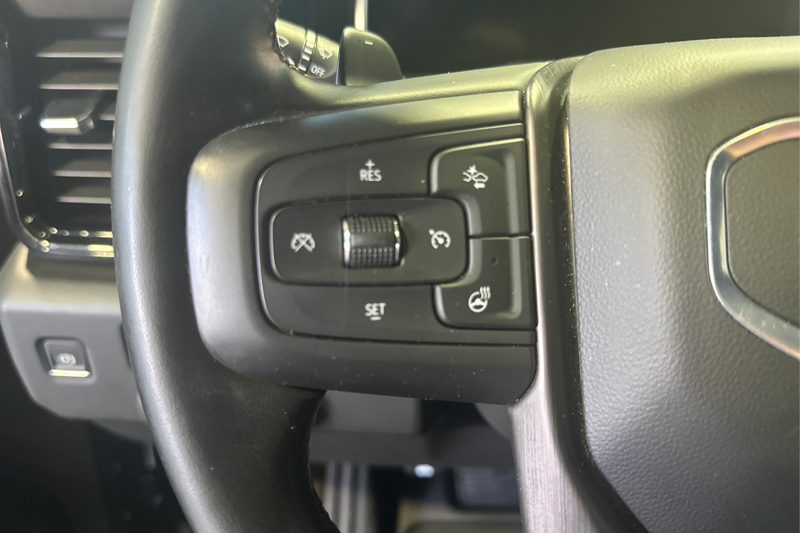 2025 GMC Sierra 1500 — photo 29 of 35