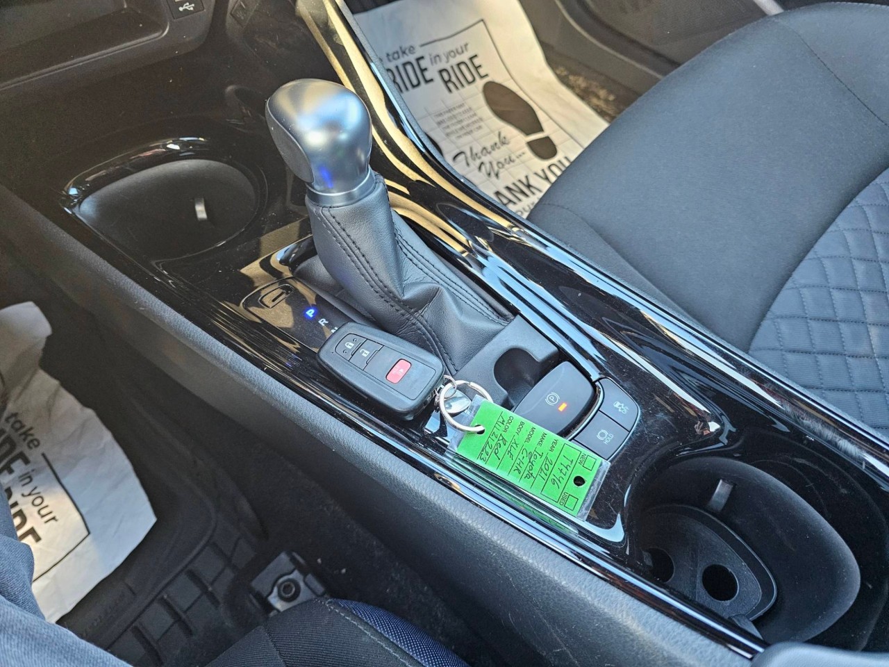 2021 Toyota C-HR — photo 13 of 22