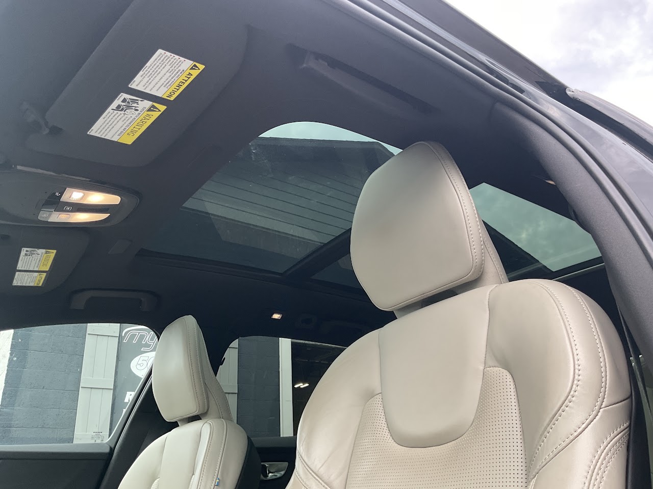 2024 Volvo V60 Cross Country — photo 32 de 34