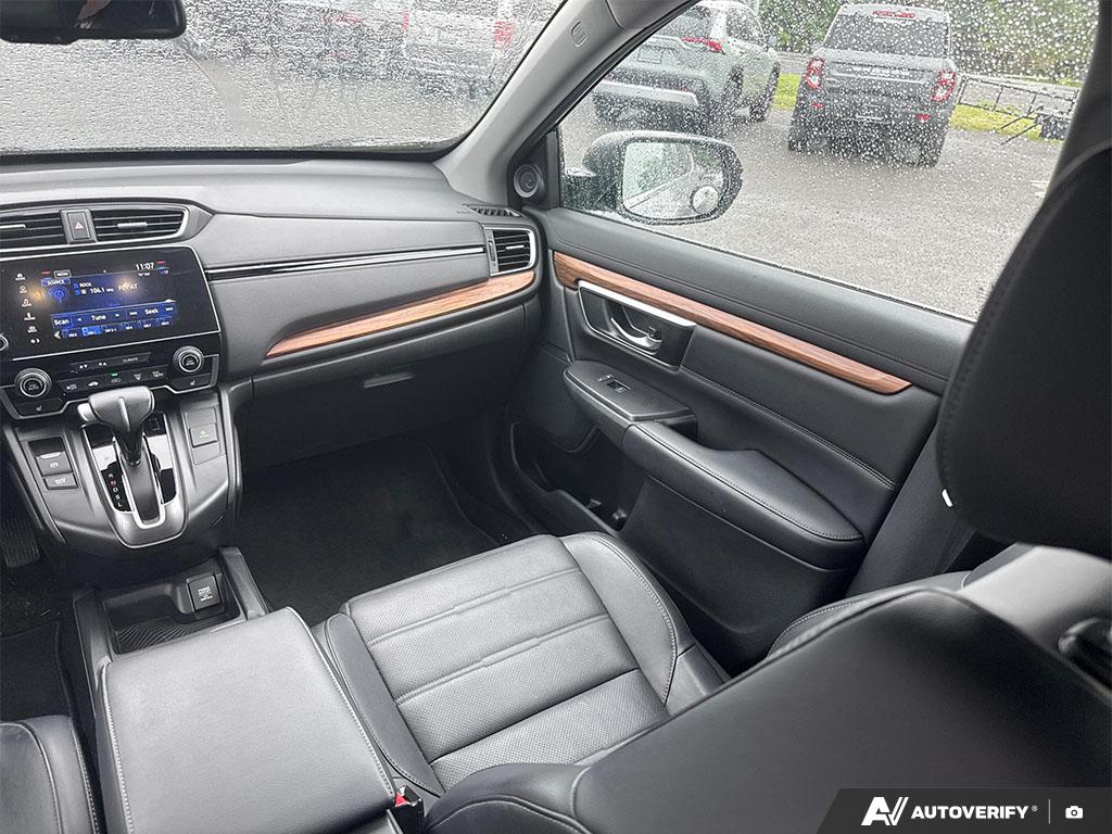 2017 Honda CR-V — photo 24 of 25
