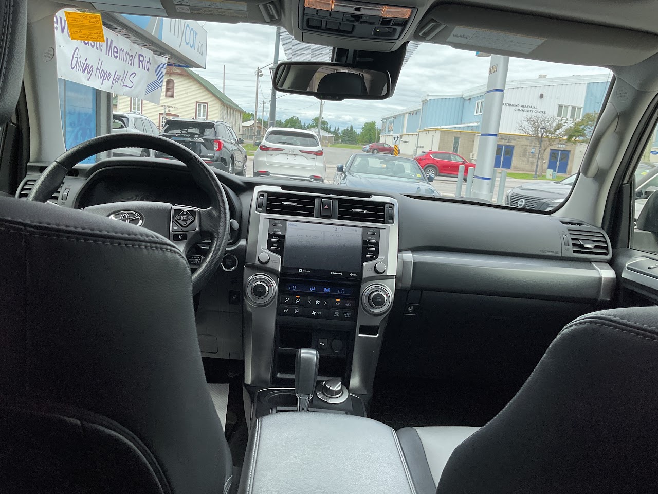2023 Toyota 4RUNNER — photo 24 de 34